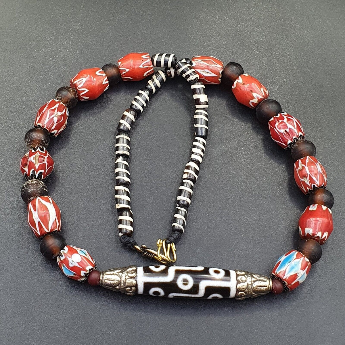 9 falling Eyes Tibetan Silver Nepalese dzi Agate bead pendant Necklace