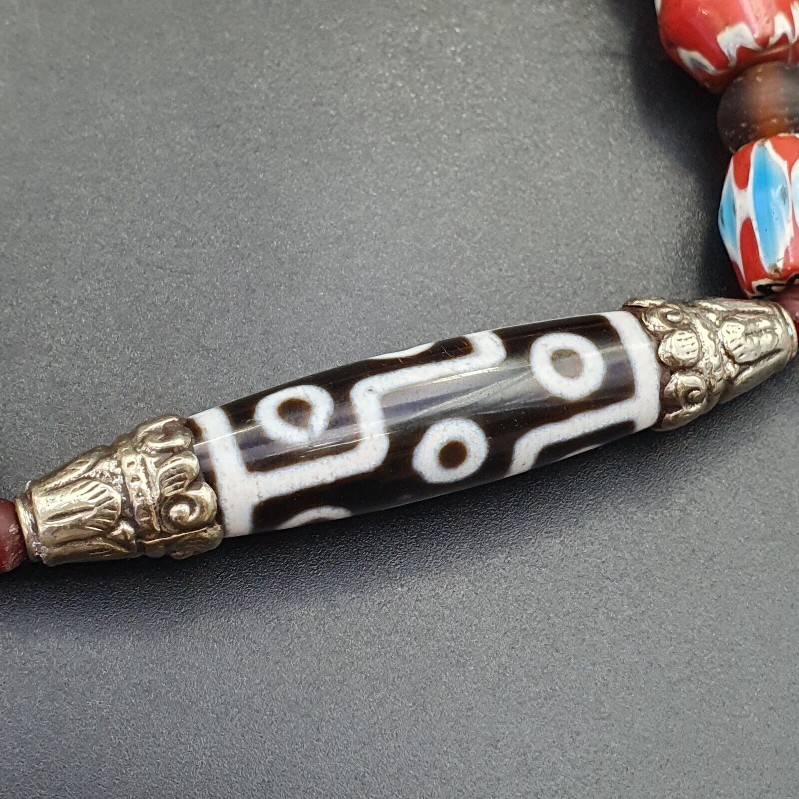 9 falling Eyes Tibetan Silver Nepalese dzi Agate bead pendant Necklace