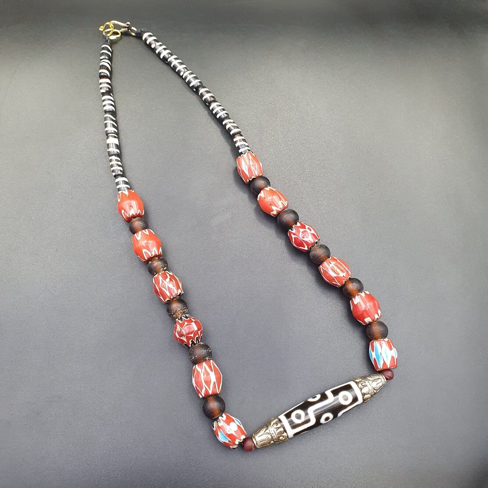 9 falling Eyes Tibetan Silver Nepalese dzi Agate bead pendant Necklace