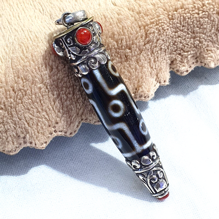 Coral 925 Sterling Silver 9 Eyes Tibetan Nepalese dzi bead Agate pendant