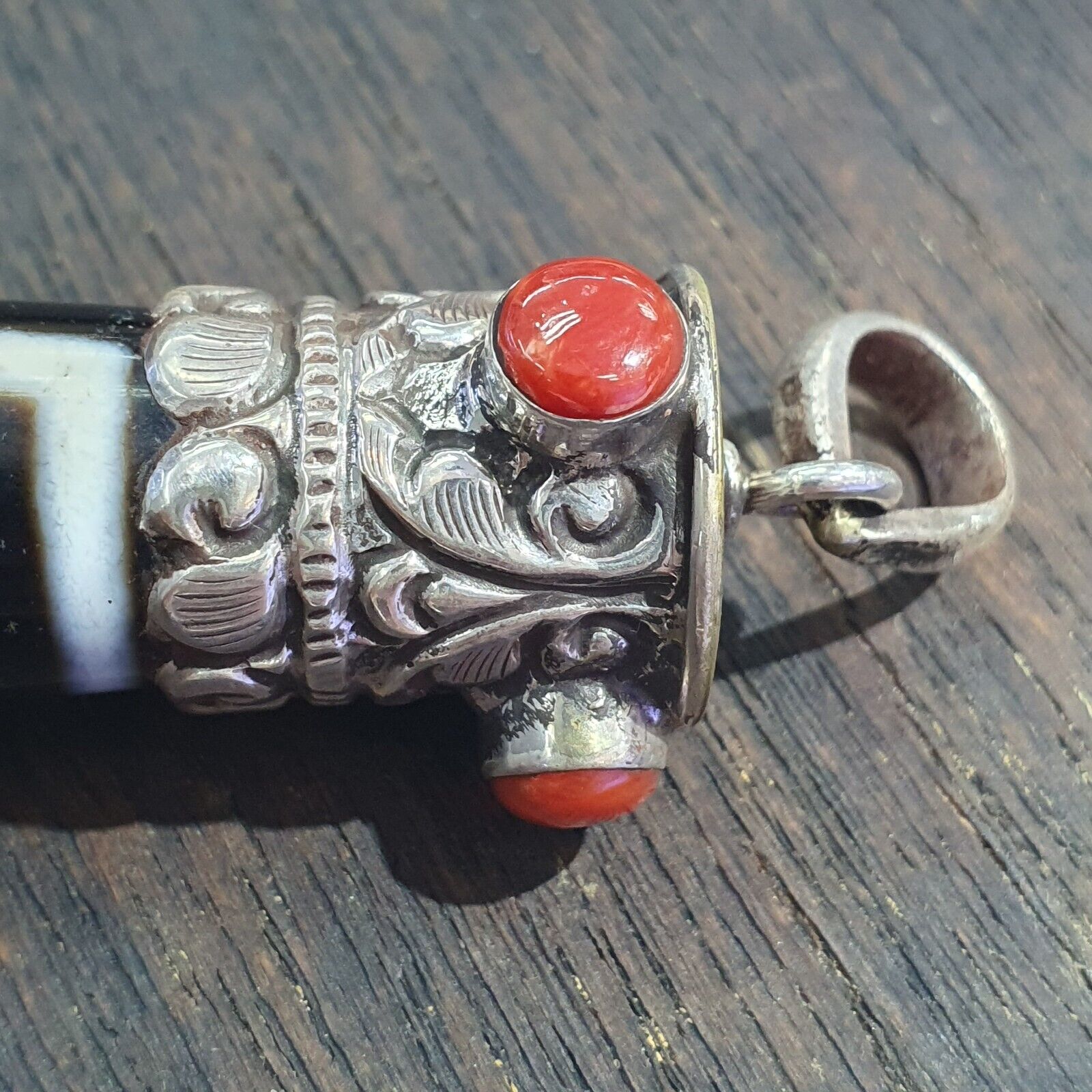 Coral 925 Sterling Silver 3 Eyes Tibetan Nepalese dzi bead Agate pendant