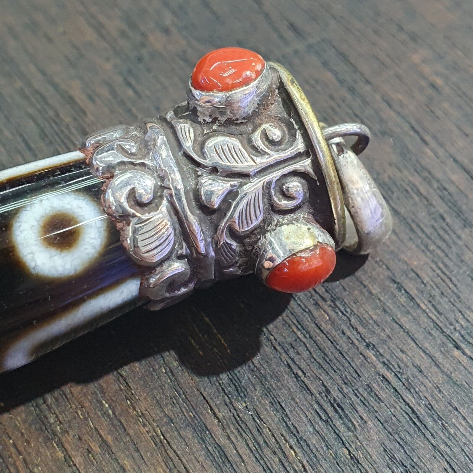Coral 925 Sterling Silver 9 Eyes Tibetan Nepalese dzi bead Agate pendant