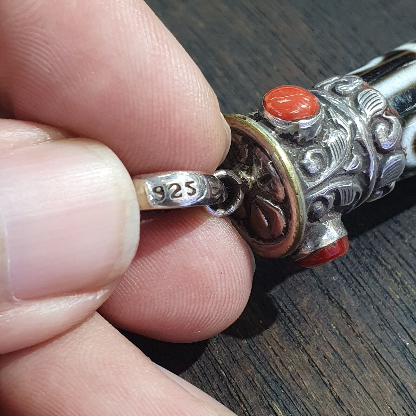 Coral 925 Sterling Silver 9 Eyes Tibetan Nepalese dzi bead Agate pendant