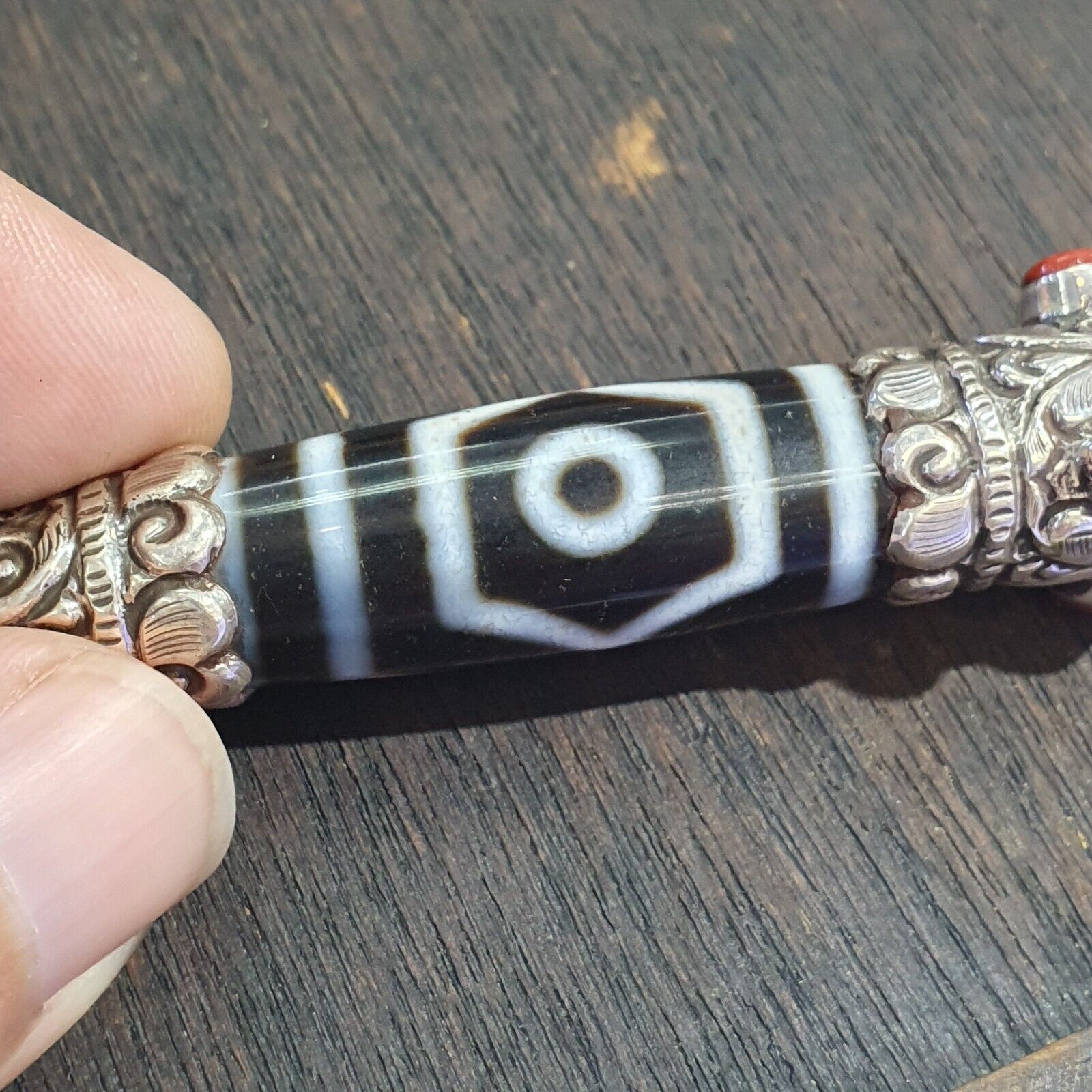 Coral 925 Sterling Silver 3 Eyes Tibetan Nepalese dzi bead Agate pendant