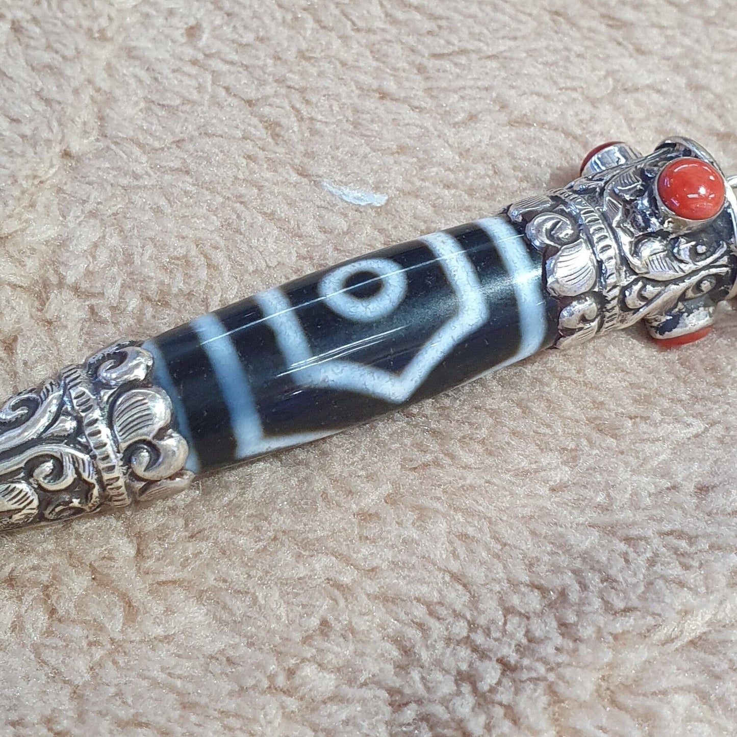 Coral 925 Sterling Silver 3 Eyes Tibetan Nepalese dzi bead Agate pendant