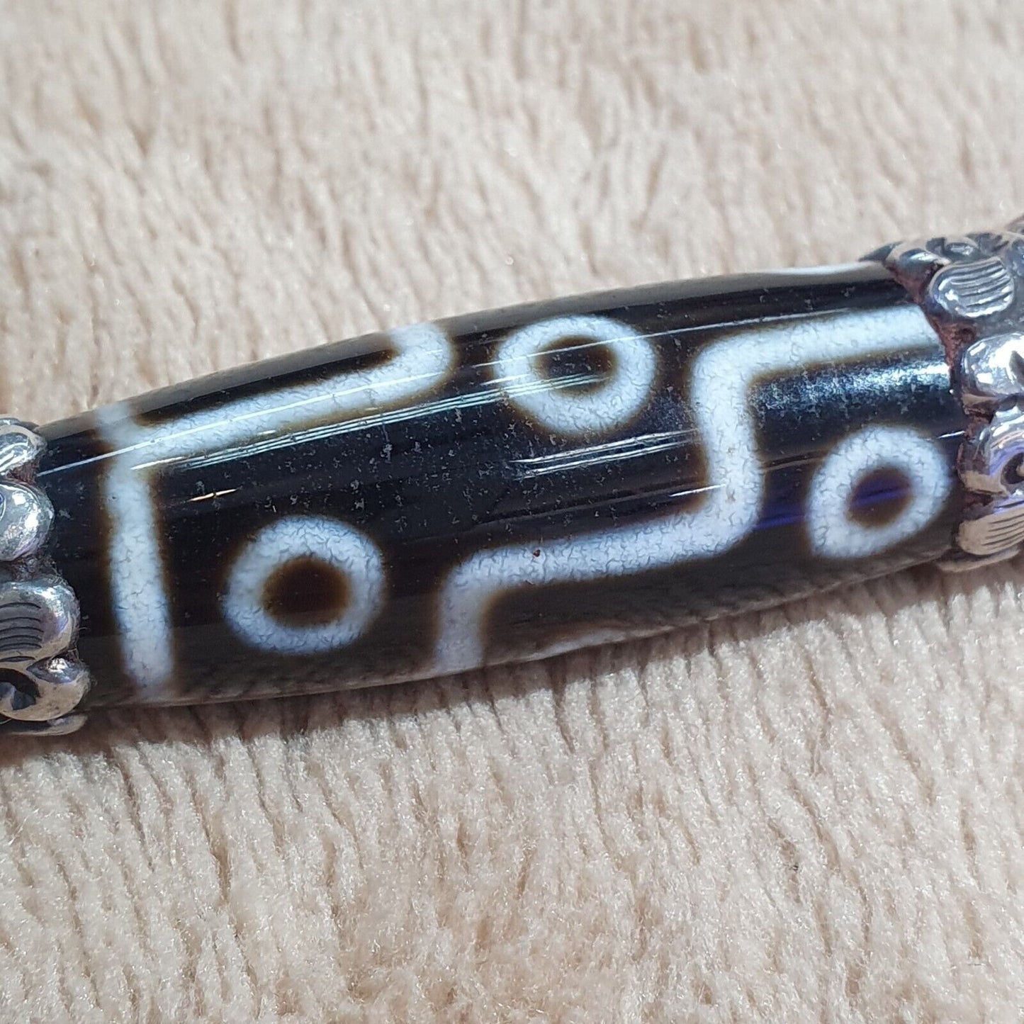 Coral 925 Sterling Silver 9 Eyes Tibetan Nepalese dzi bead Agate pendant