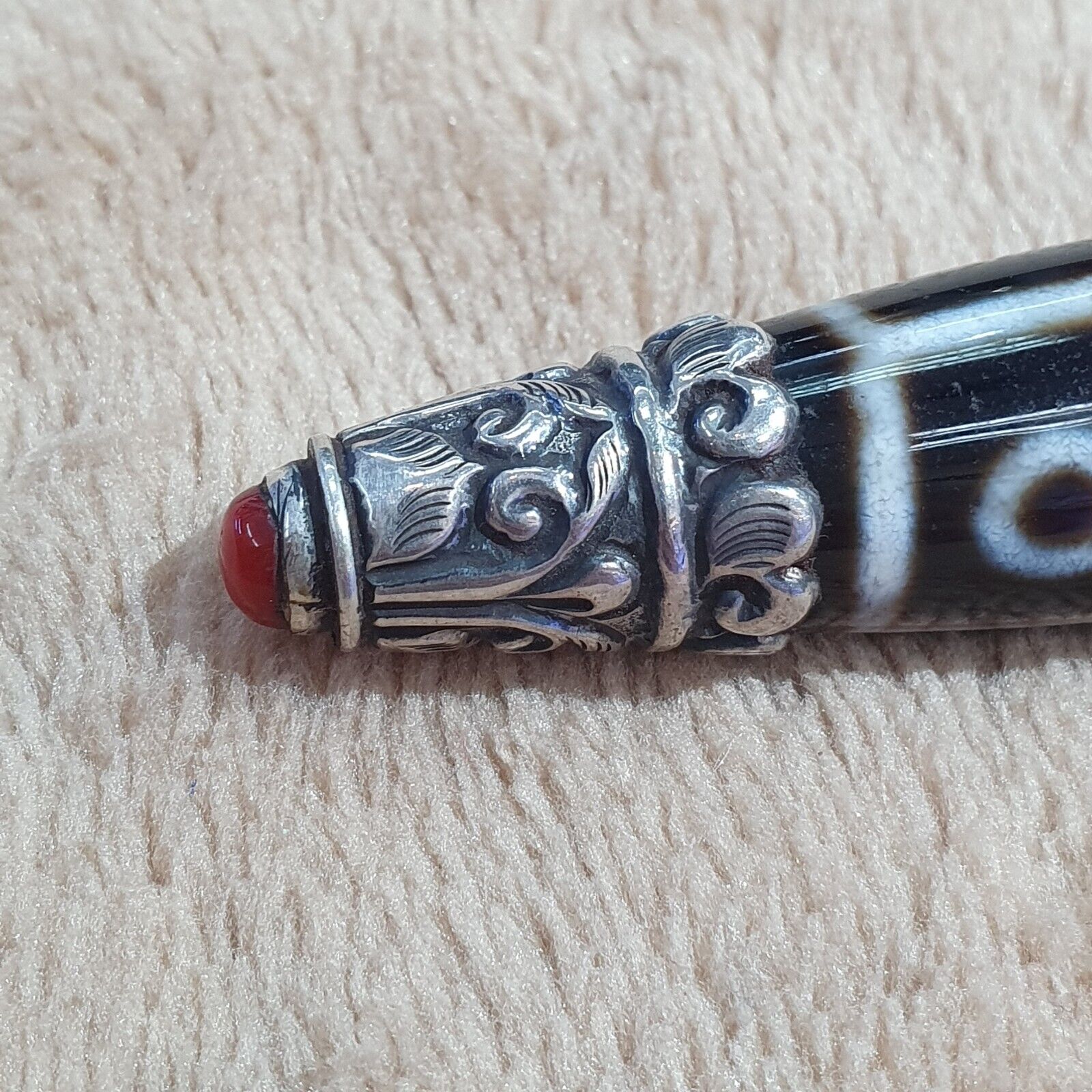 Coral 925 Sterling Silver 9 Eyes Tibetan Nepalese dzi bead Agate pendant