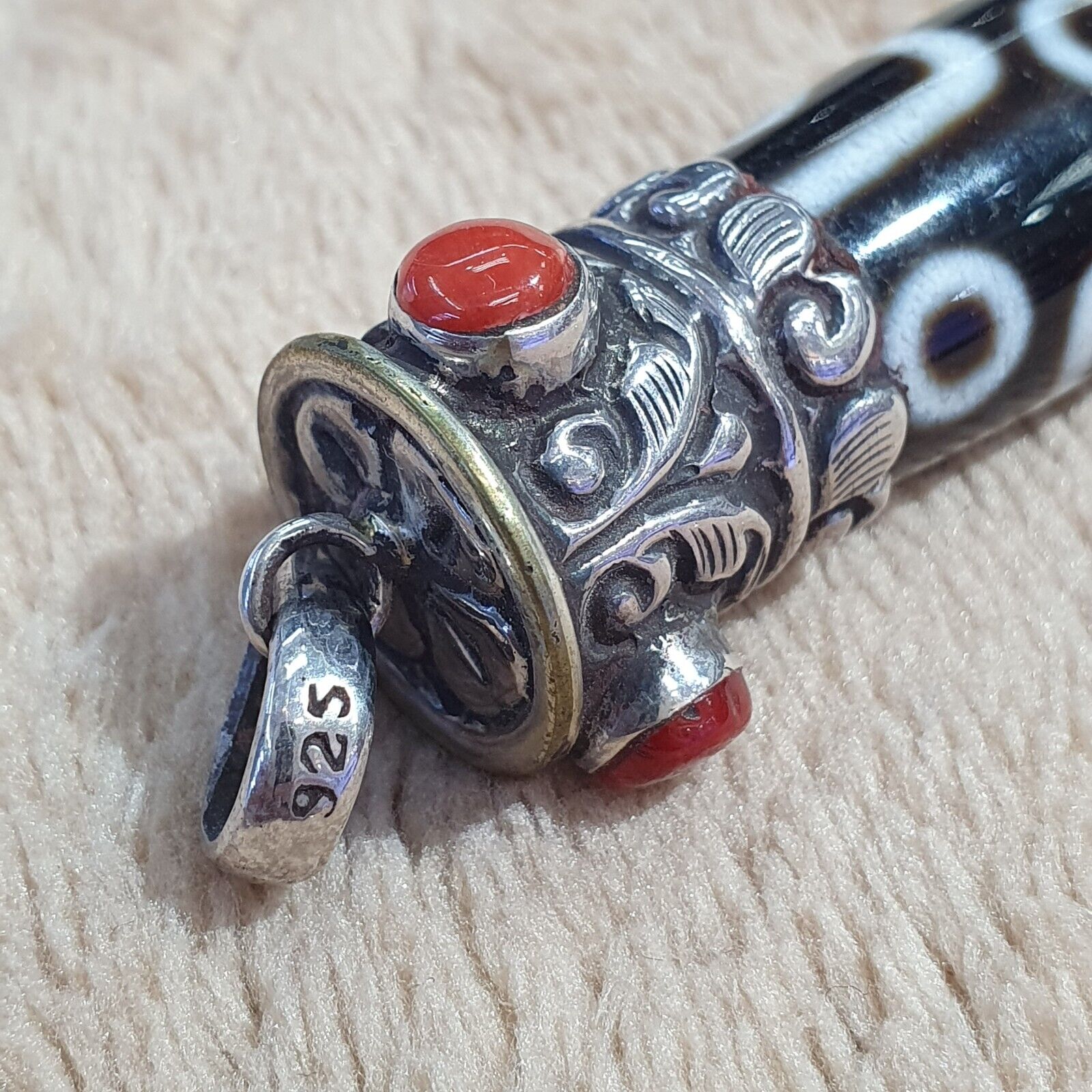 Coral 925 Sterling Silver 9 Eyes Tibetan Nepalese dzi bead Agate pendant