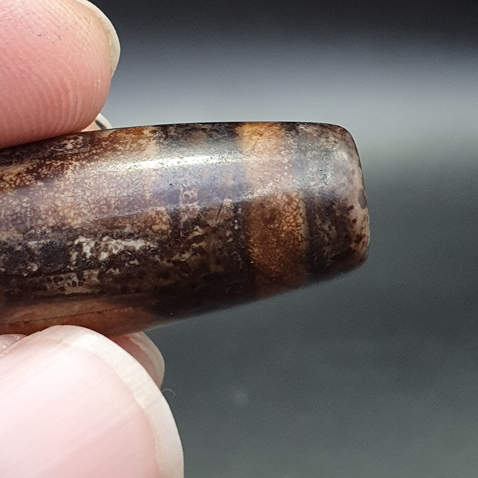 Tibetan Rusted Eyes Agate stone Dzi Bead Amulet BD-25-10