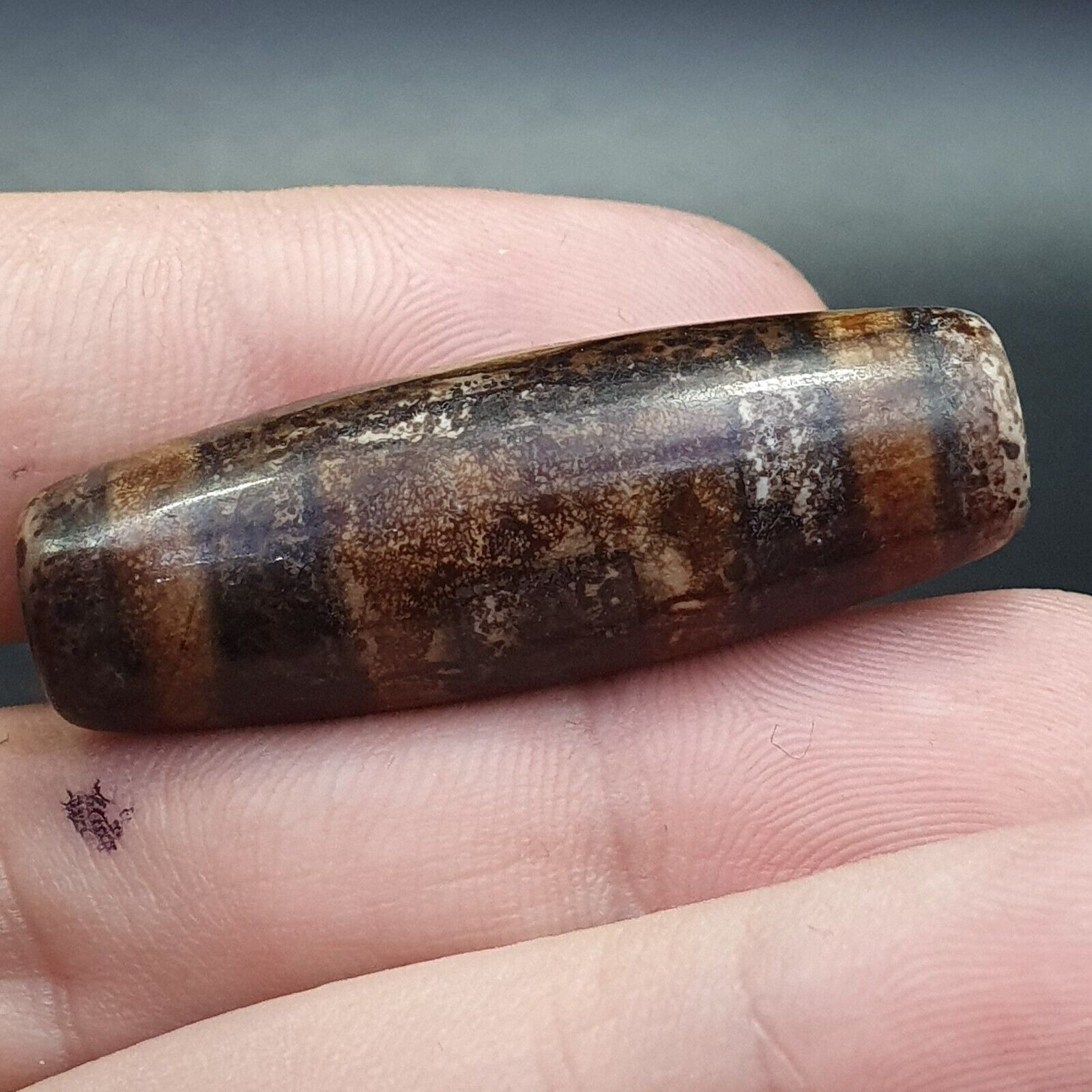 Tibetan Rusted Eyes Agate stone Dzi Bead Amulet BD-25-10