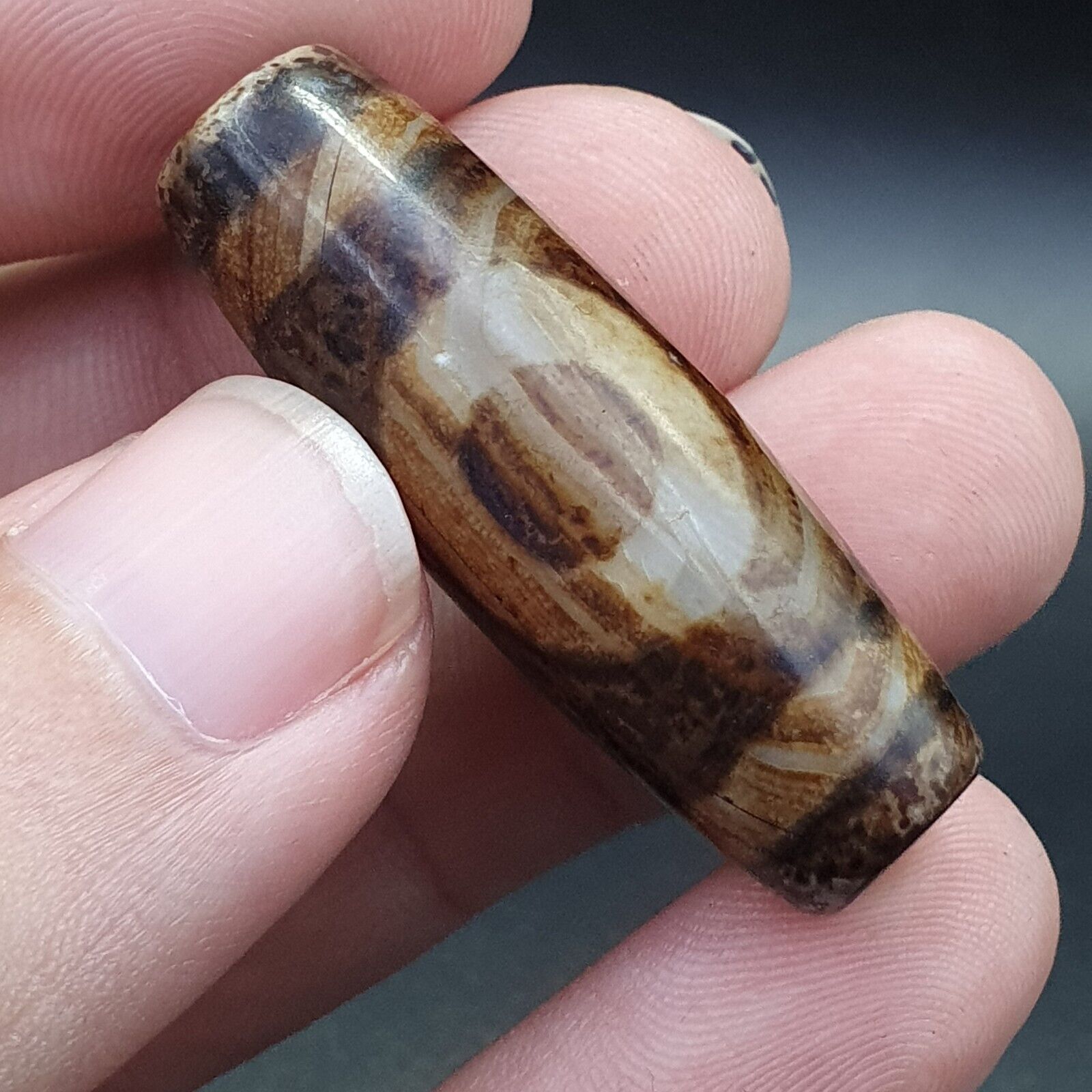 Tibetan Rusted Eyes Agate stone Dzi Bead Amulet BD-25-10