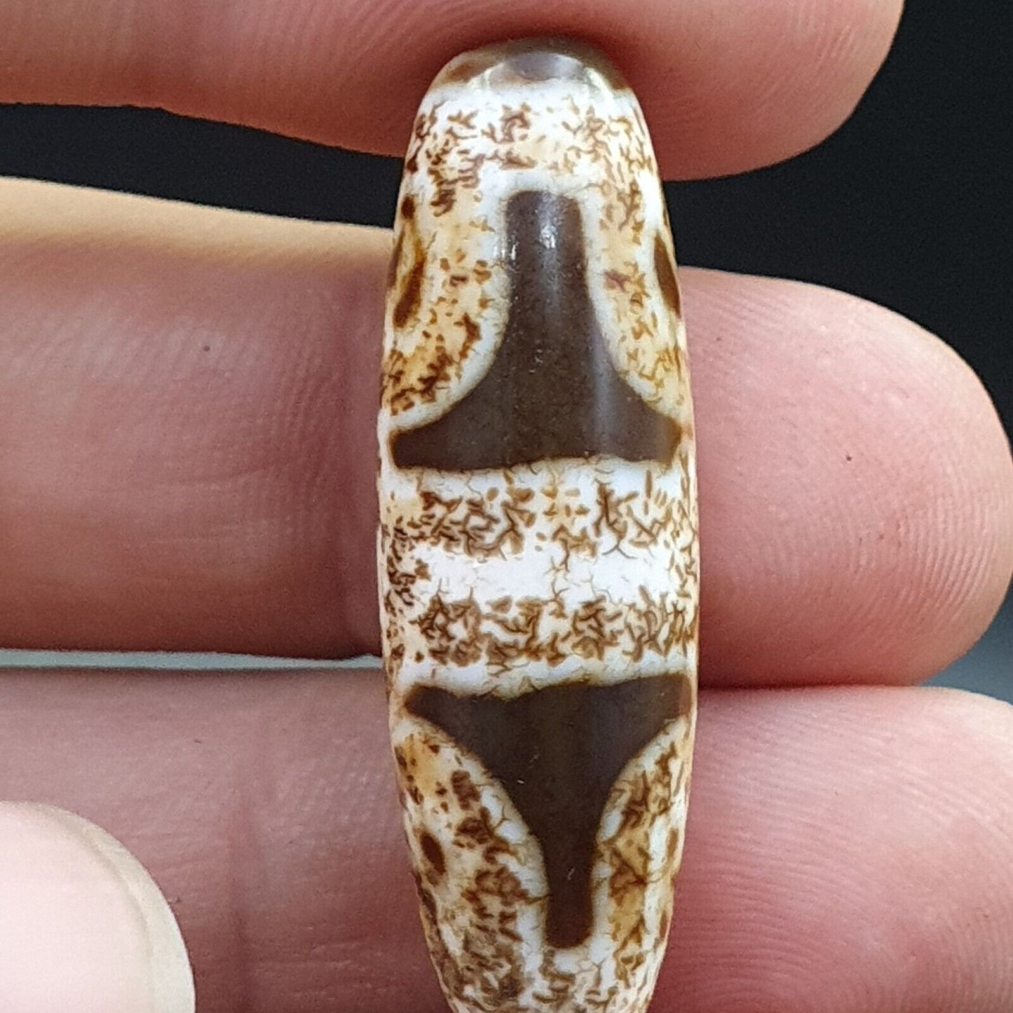 Seltenes Sammlerstück aus tibetischem Achatstein mit verrosteten Augen, Dzi-Perlenamulett BD-25-2 