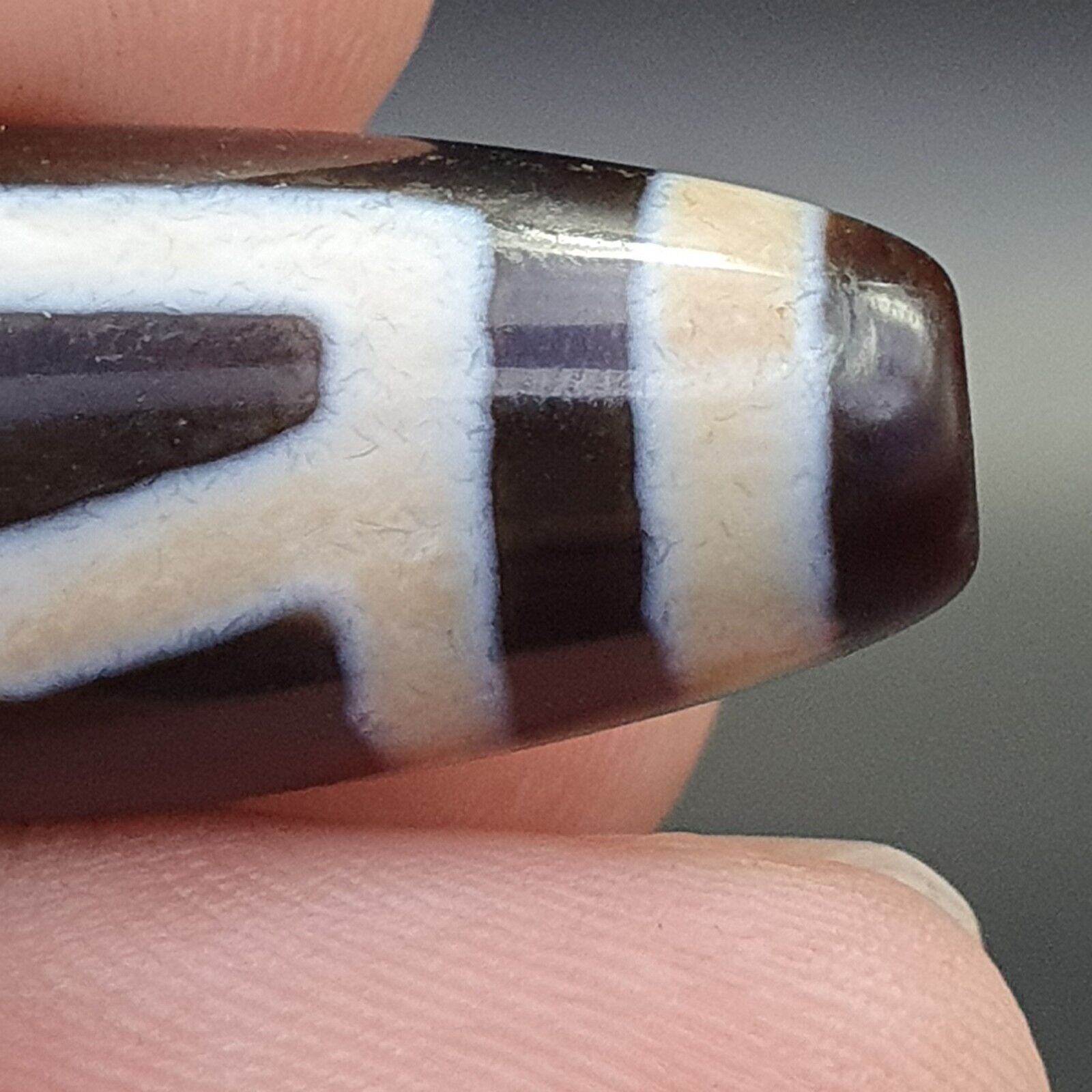 Rare Collectible Tibetan Rusted Eyes Agate stone Dzi Bead Amulet BD-25-4
