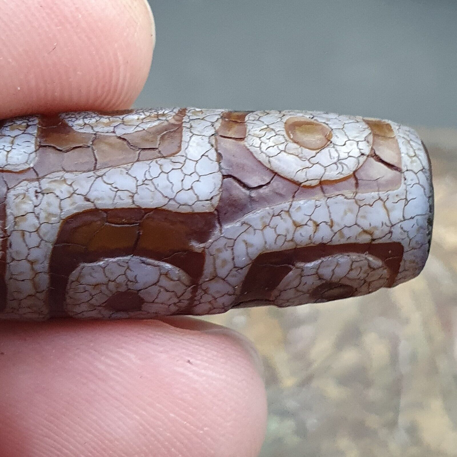Tibetan 9 Eyes in Eyes Agate stone Dzi Bead Amulet AG-3