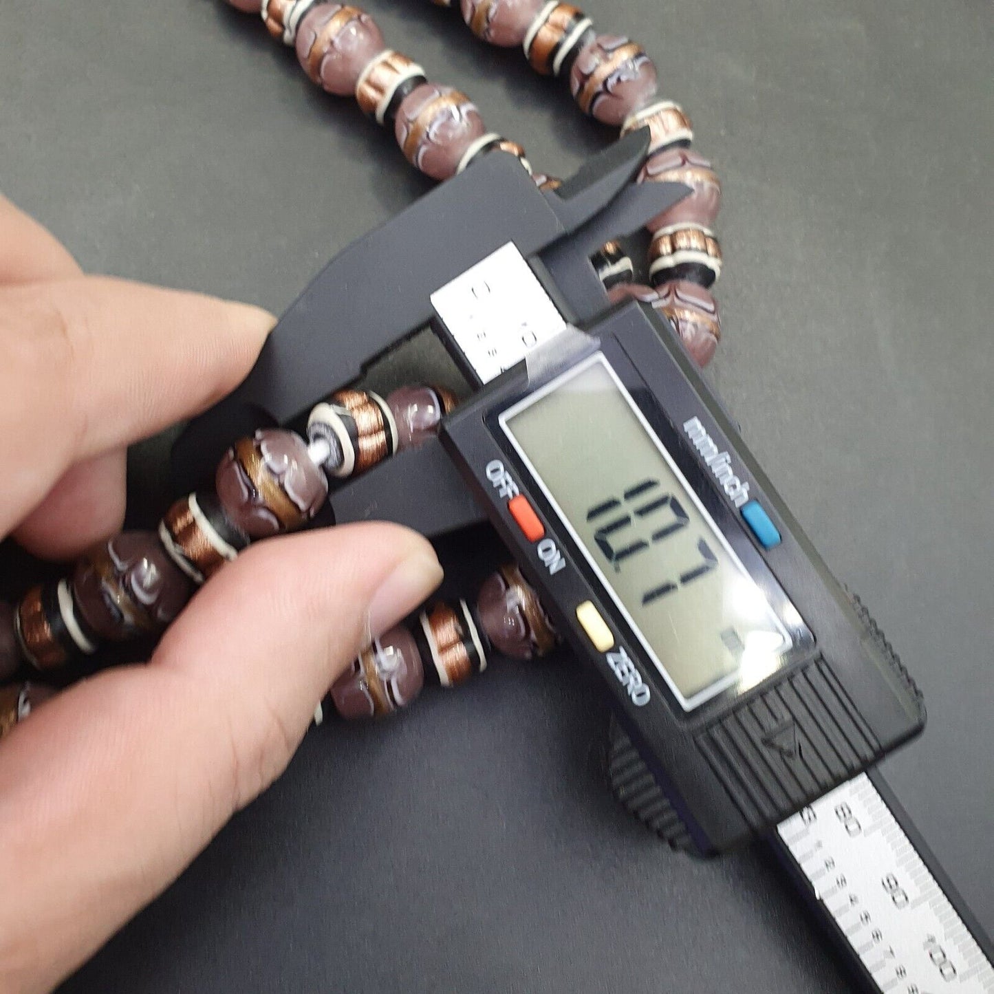 復古東陵 Millefiori 黑色粉色精美玻璃珠 13 毫米 24 英寸項鍊