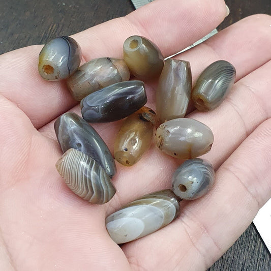 Himalayan Tibetan Agate Old Agate Beads Lot 12 pieces