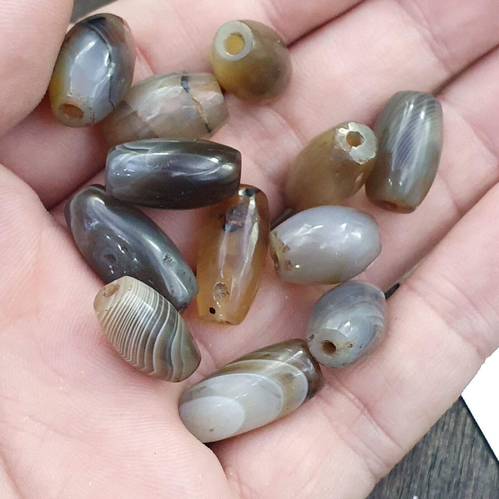 Himalayan Tibetan Agate Old Agate Beads Lot 12 pieces