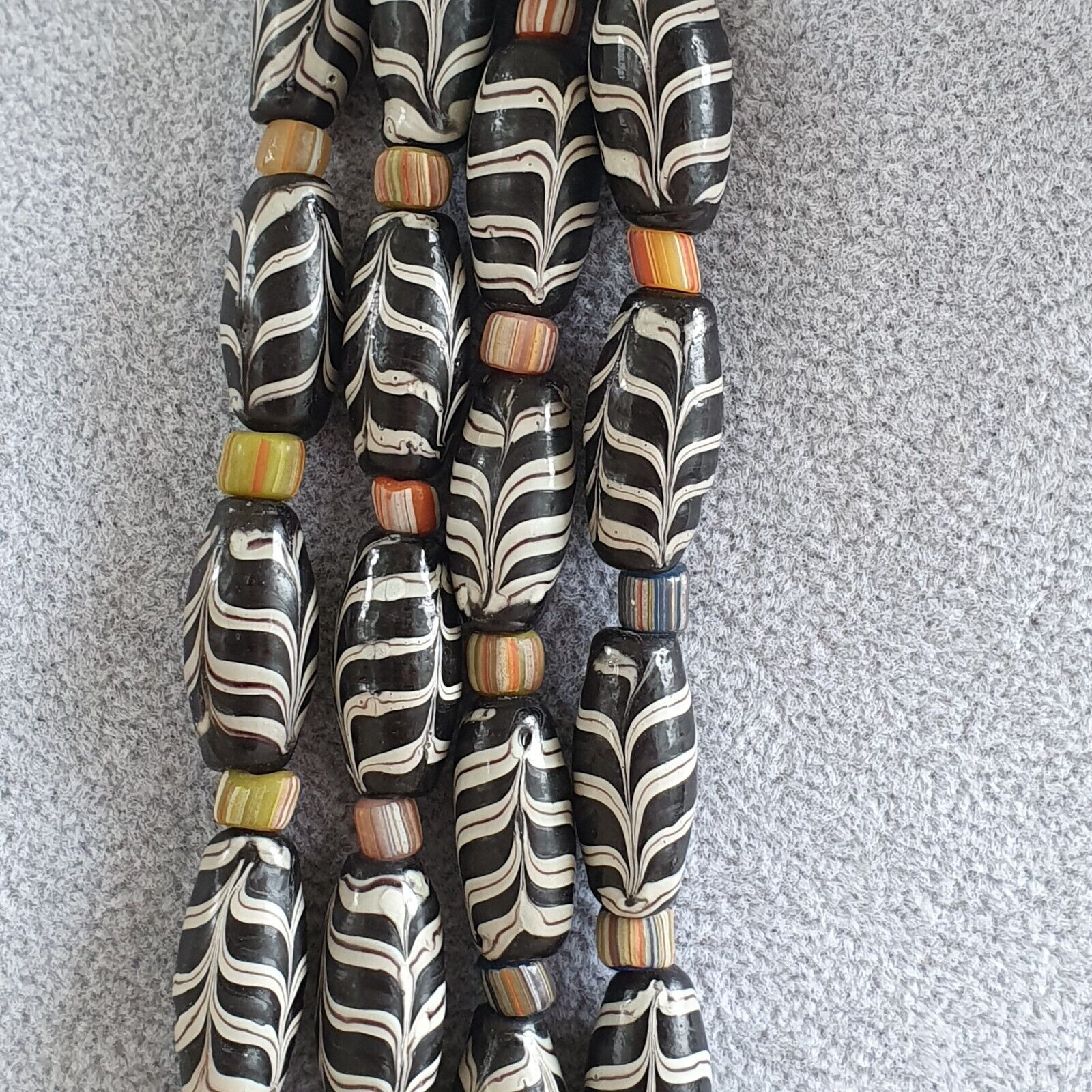 Vintage Venerano ART Fancy Feather Beads 20x10MM Black GLASS BEADS Necklace