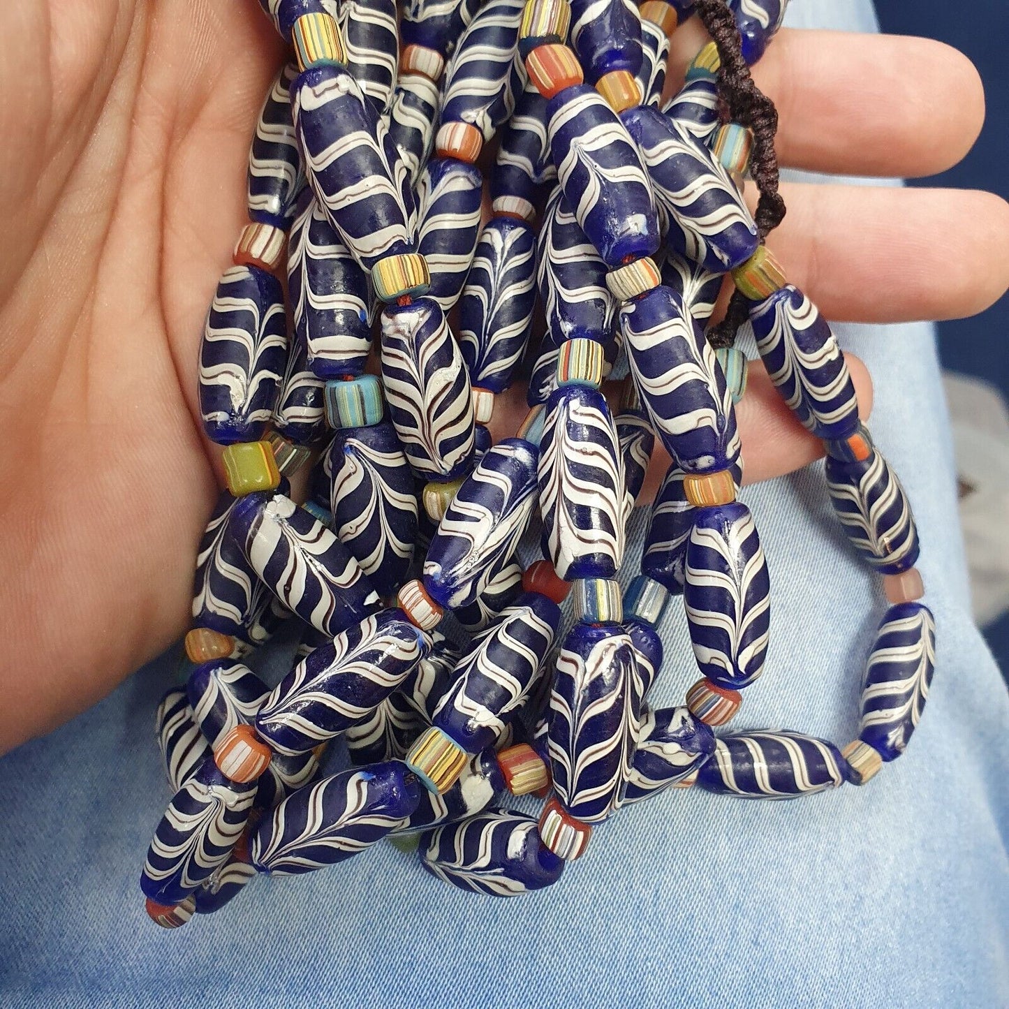 復古 Venerano 藝術精美羽毛珠 20x9.5 毫米藍色玻璃珠項鍊