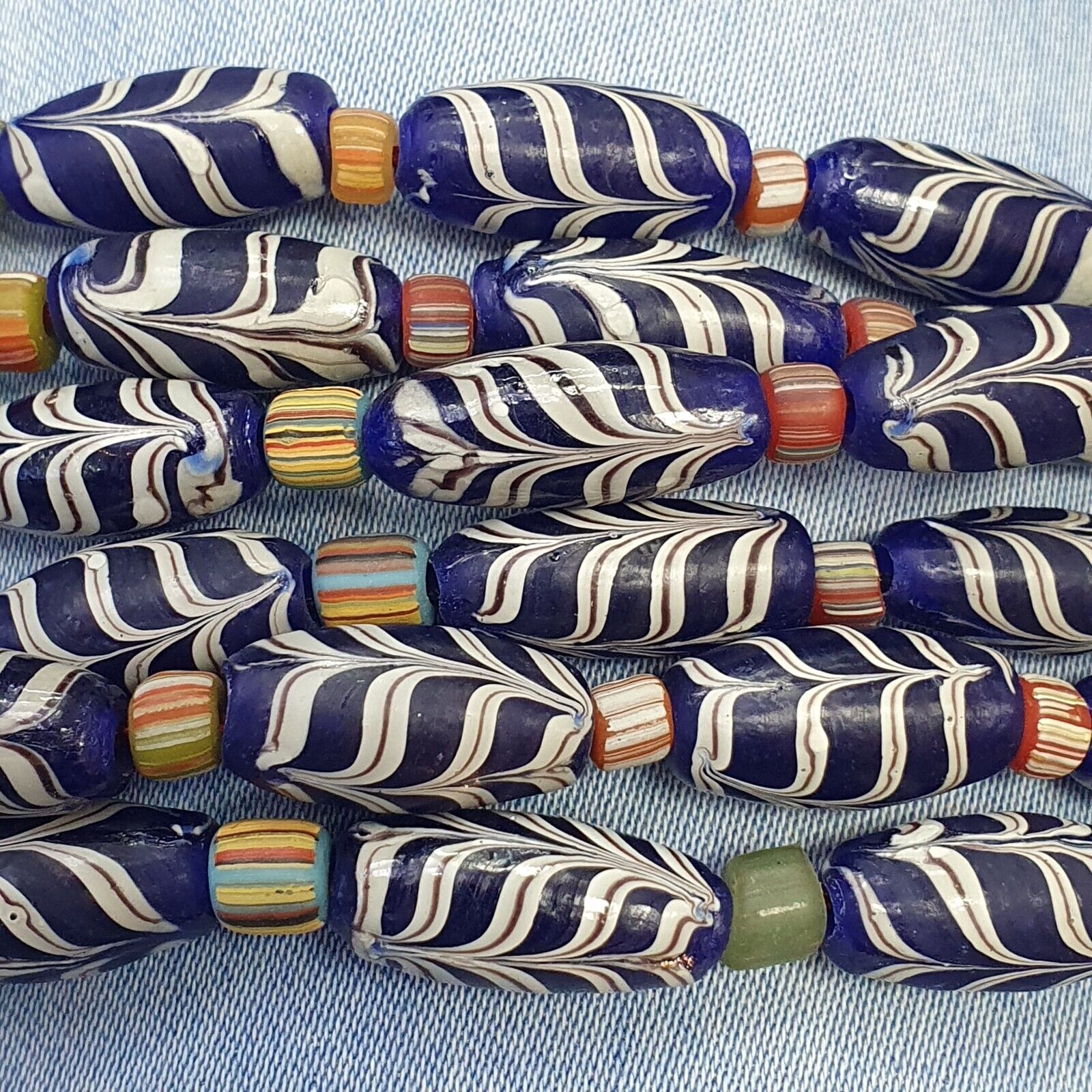 Vintage Venerano ART Fancy Feather Beads 20x9.5MM Blue GLASS BEADS Necklace