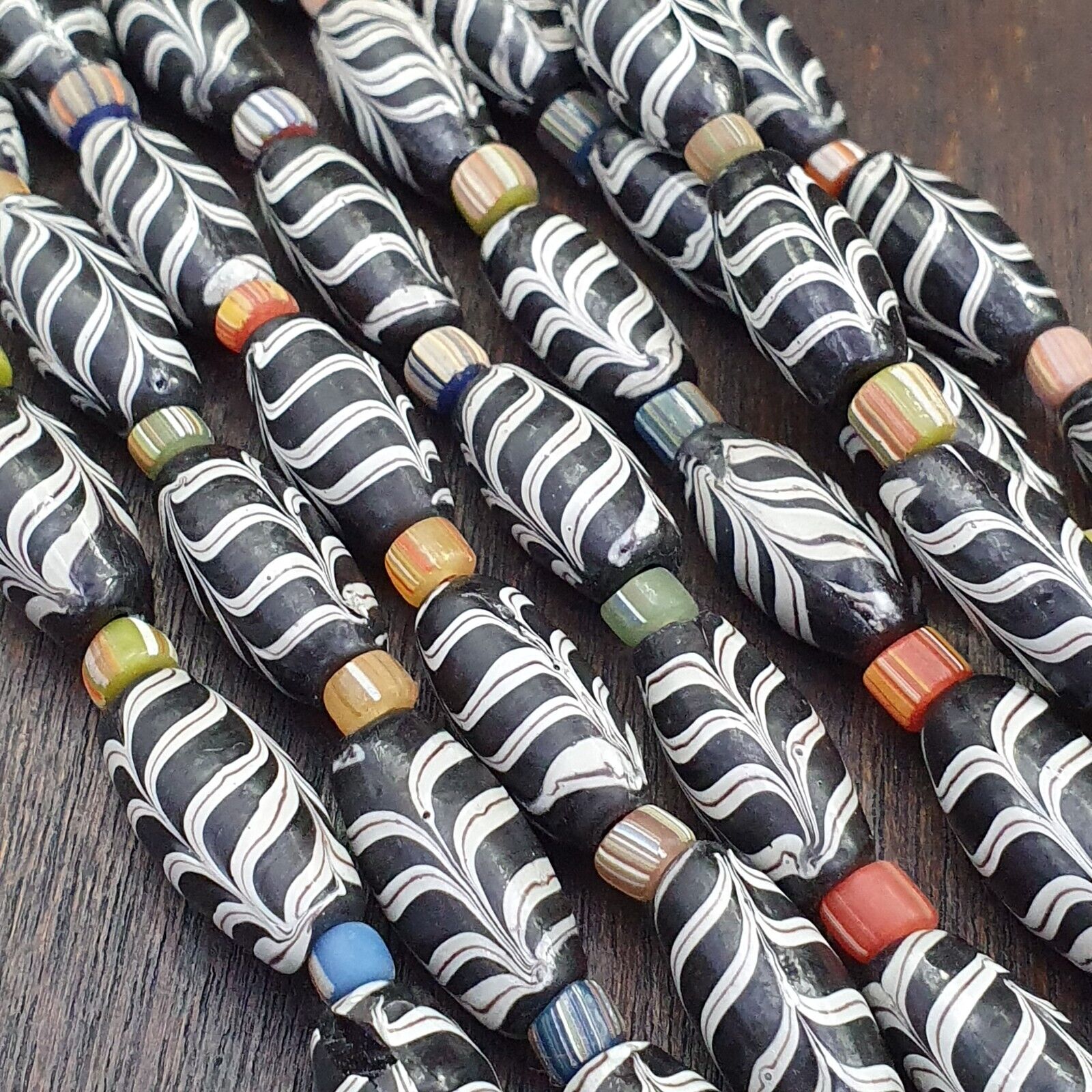 Vintage Venerano ART Fancy Feather Beads 20x10MM Black GLASS BEADS Necklace