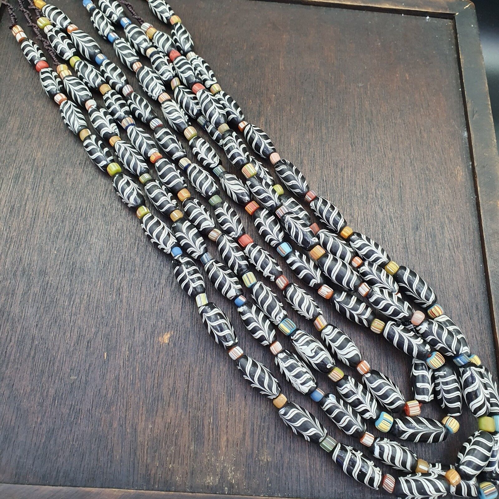 Vintage Venerano ART Fancy Feather Beads 20x10MM Black GLASS BEADS Necklace