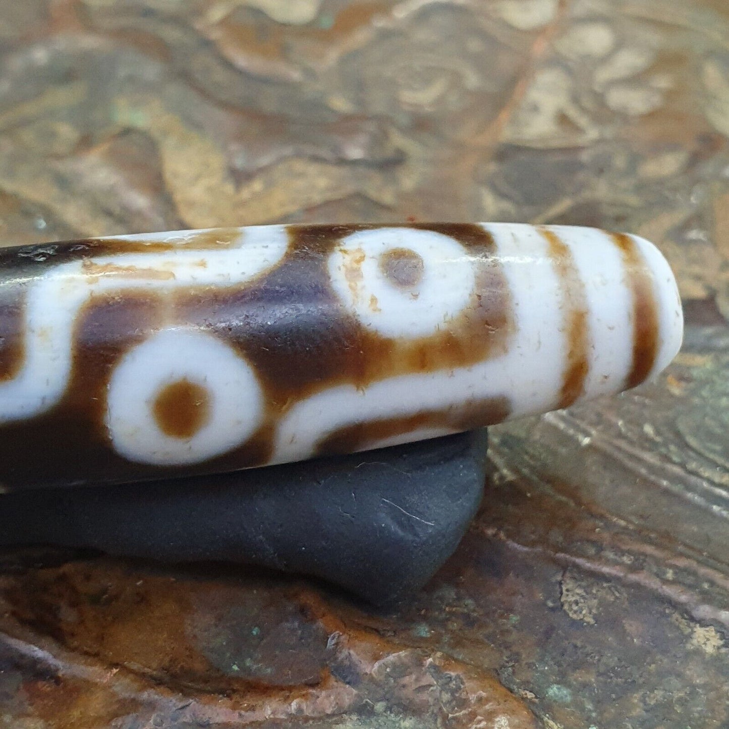 9 Augen tibetische Dzi-Perle, altes Amulett, antiker Achat, Tibet-Gzi-Anhänger