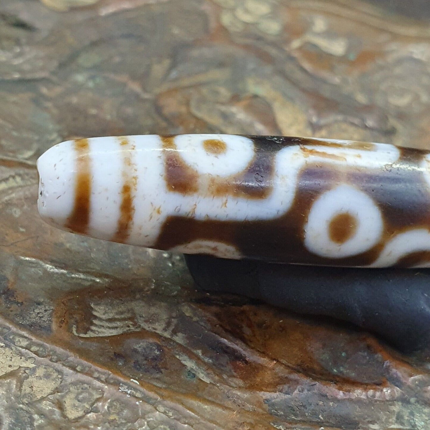9 Augen tibetische Dzi-Perle, altes Amulett, antiker Achat, Tibet-Gzi-Anhänger