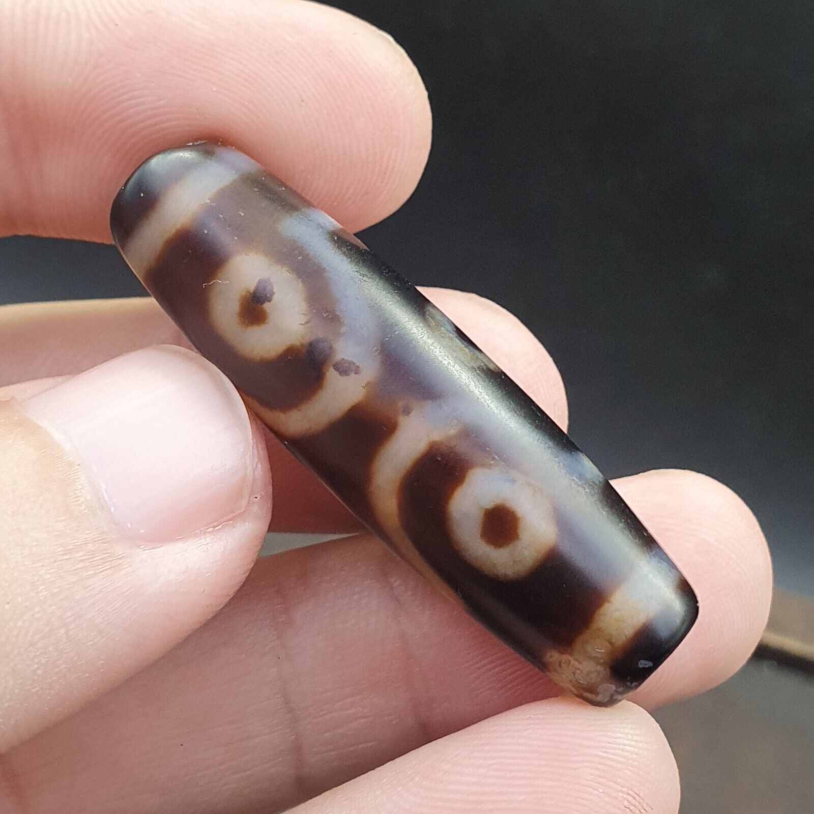 Old Tibetan Very unique 6 Eyes Agate stone Dzi Bead Amulet