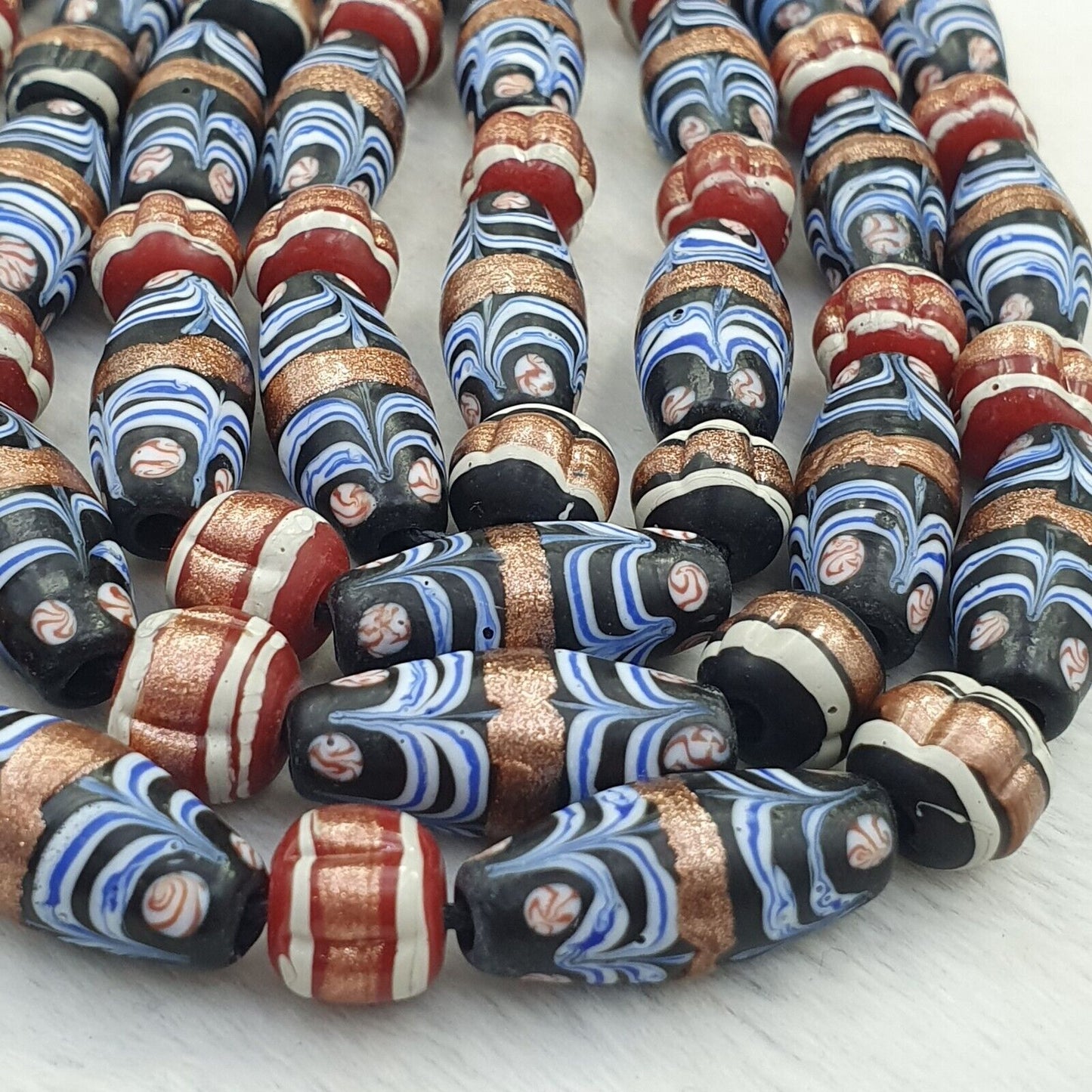 復古 Millefiori 花式羽毛東陵玻璃珠 25×10 毫米 |長鏈