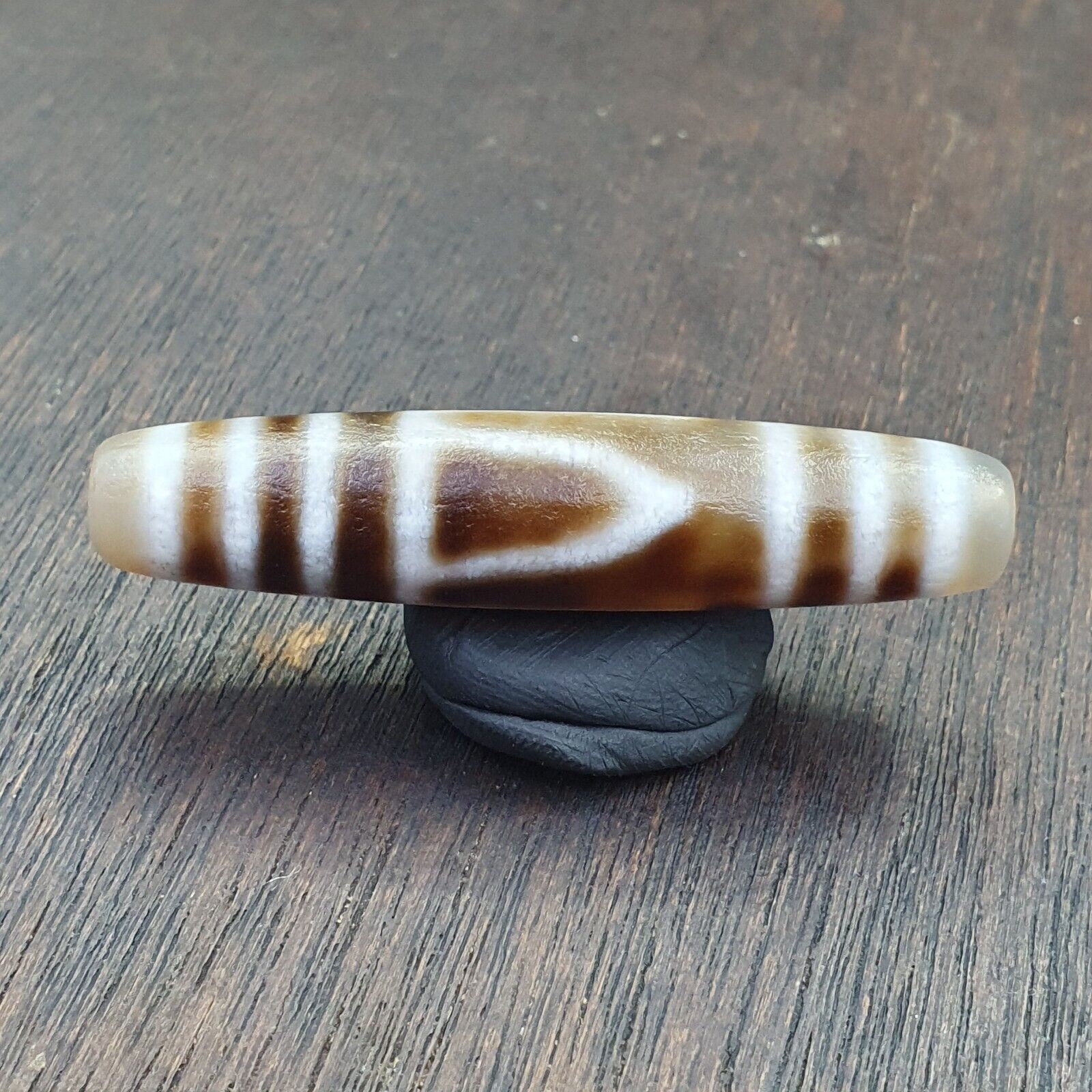 Agate 2 Eyes Tibetan Nepalese dzi bead pendant Agate Dzi Bead Amulet