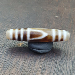 Agate 2 Eyes Tibetan Nepalese dzi bead pendant Agate Dzi Bead Amulet
