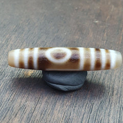 Agate 2 Eyes Tibetan Nepalese dzi bead pendant Agate Dzi Bead Amulet