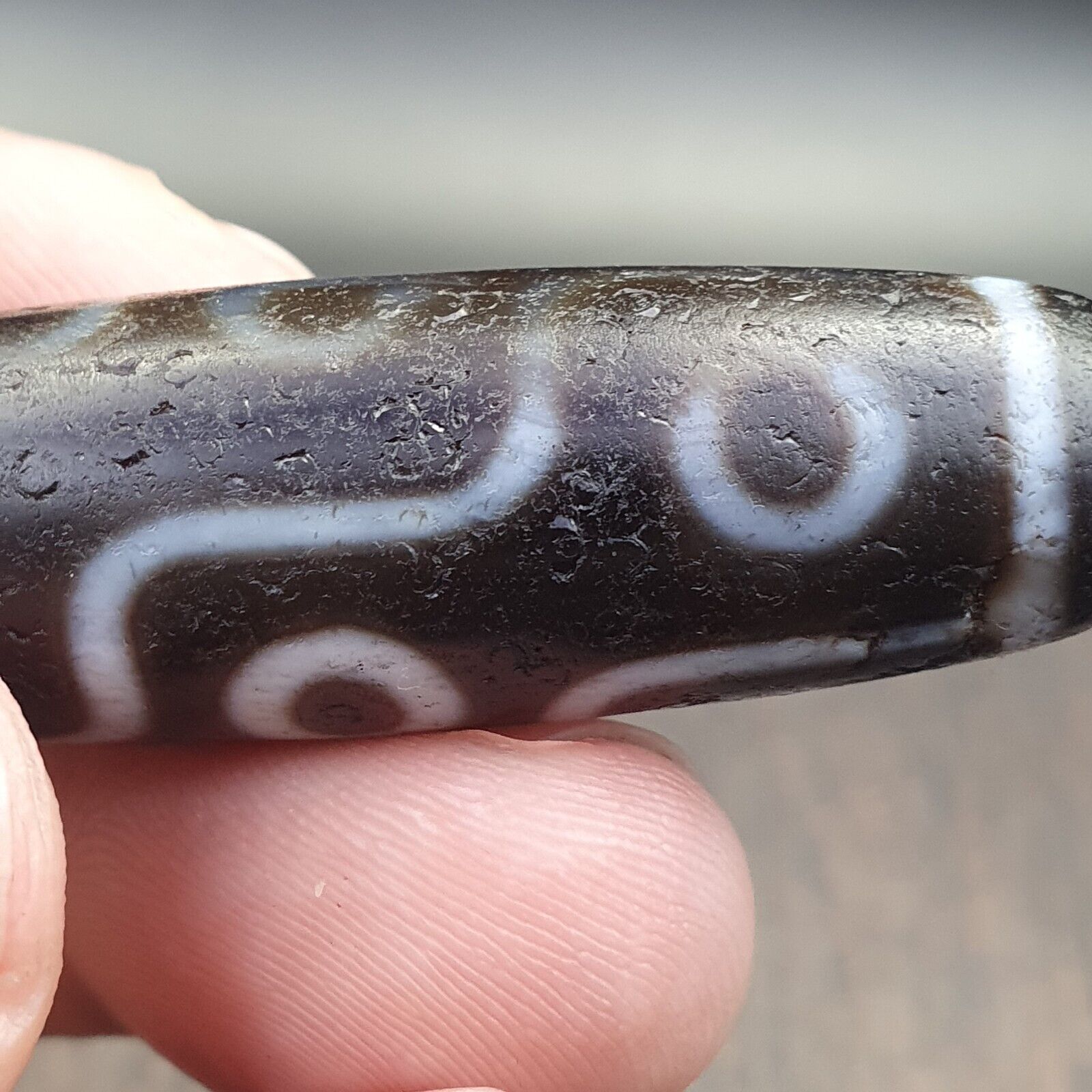 ANTIQUE Old Tibetan Very unique 9 Eyes Agate stone Dzi Bead Amulet