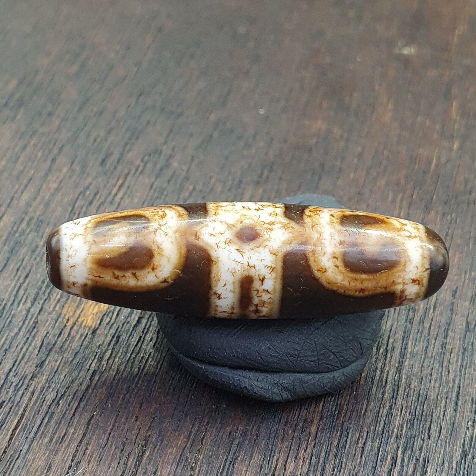 Vintage Agate Rusted dzi bead pendant Agate Dzi Bead Amulet