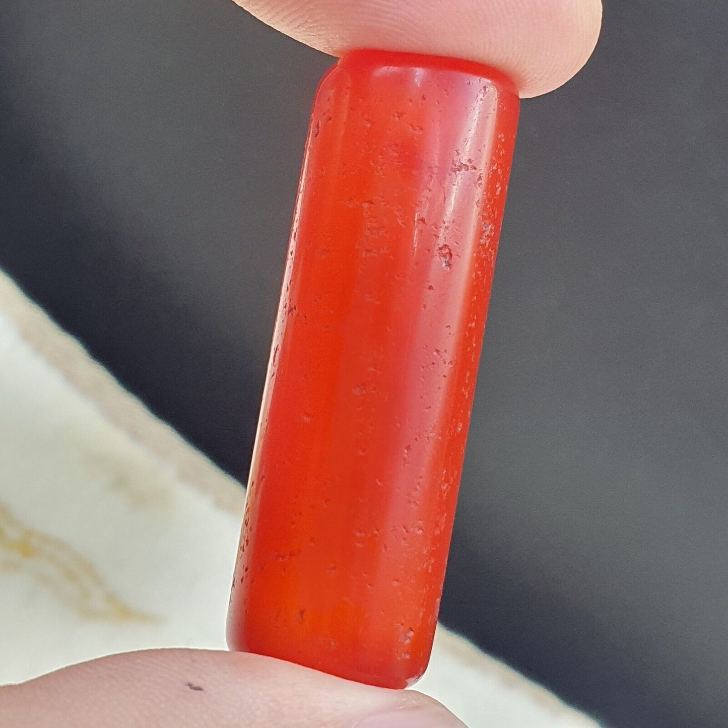 Lot 2 Antike rote Achat-Karneolperle aus tibetischem, afrikanischem Himalaya-Achat 