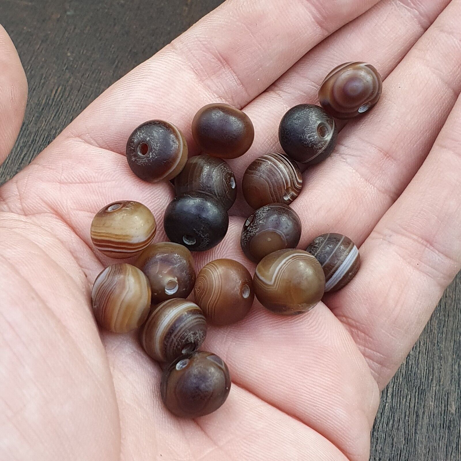 Antique Agate Beads, Beaded Bracelet Amulet 16 Beads