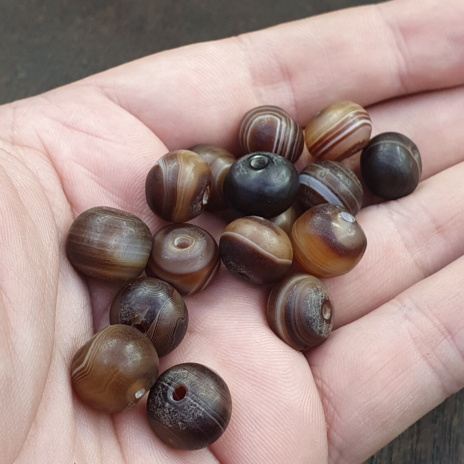 Antique Agate Beads, Beaded Bracelet Amulet 16 Beads