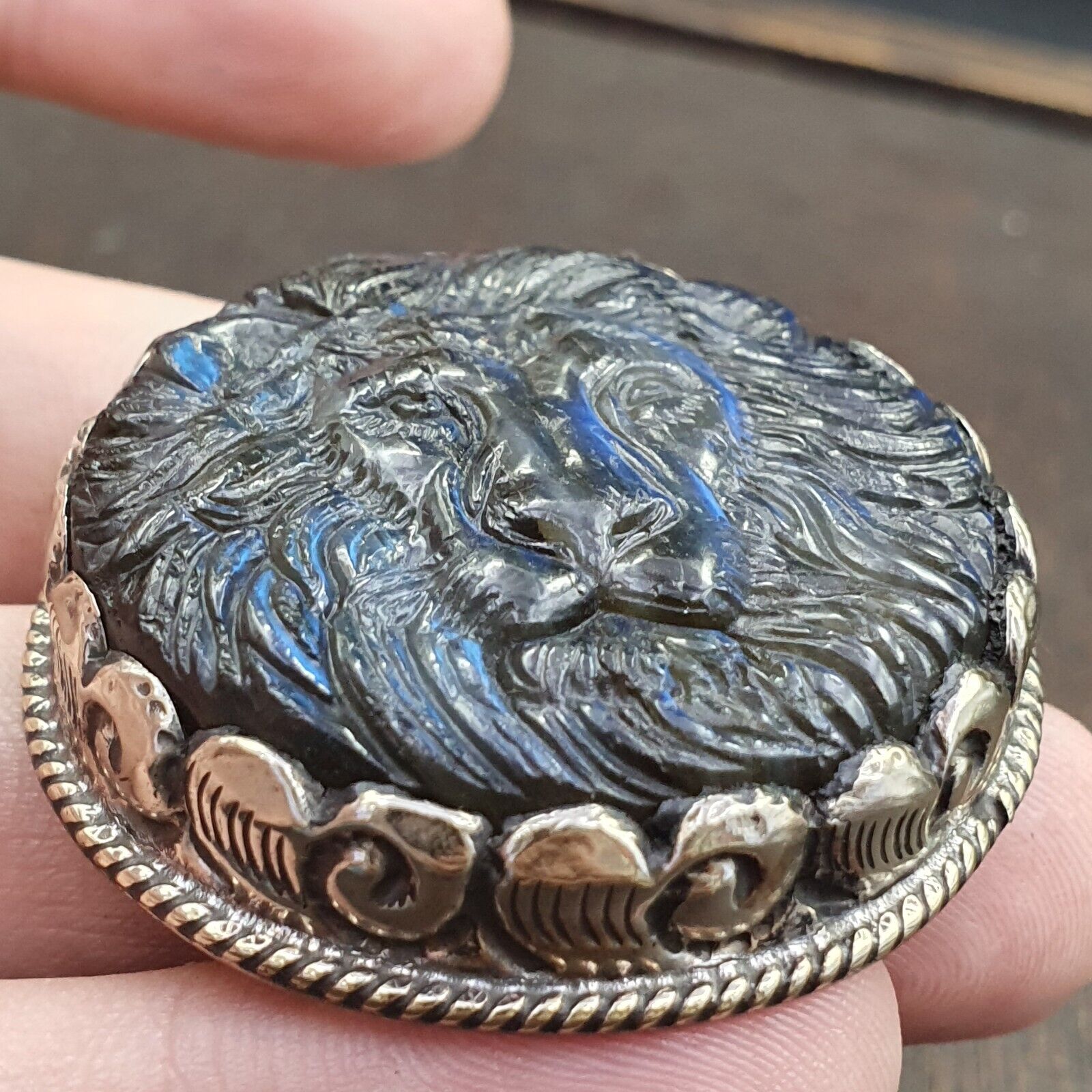 BIG MEN'S VINTAGE Natural Blue Fire Carving Labradorite Lion Face Necklace