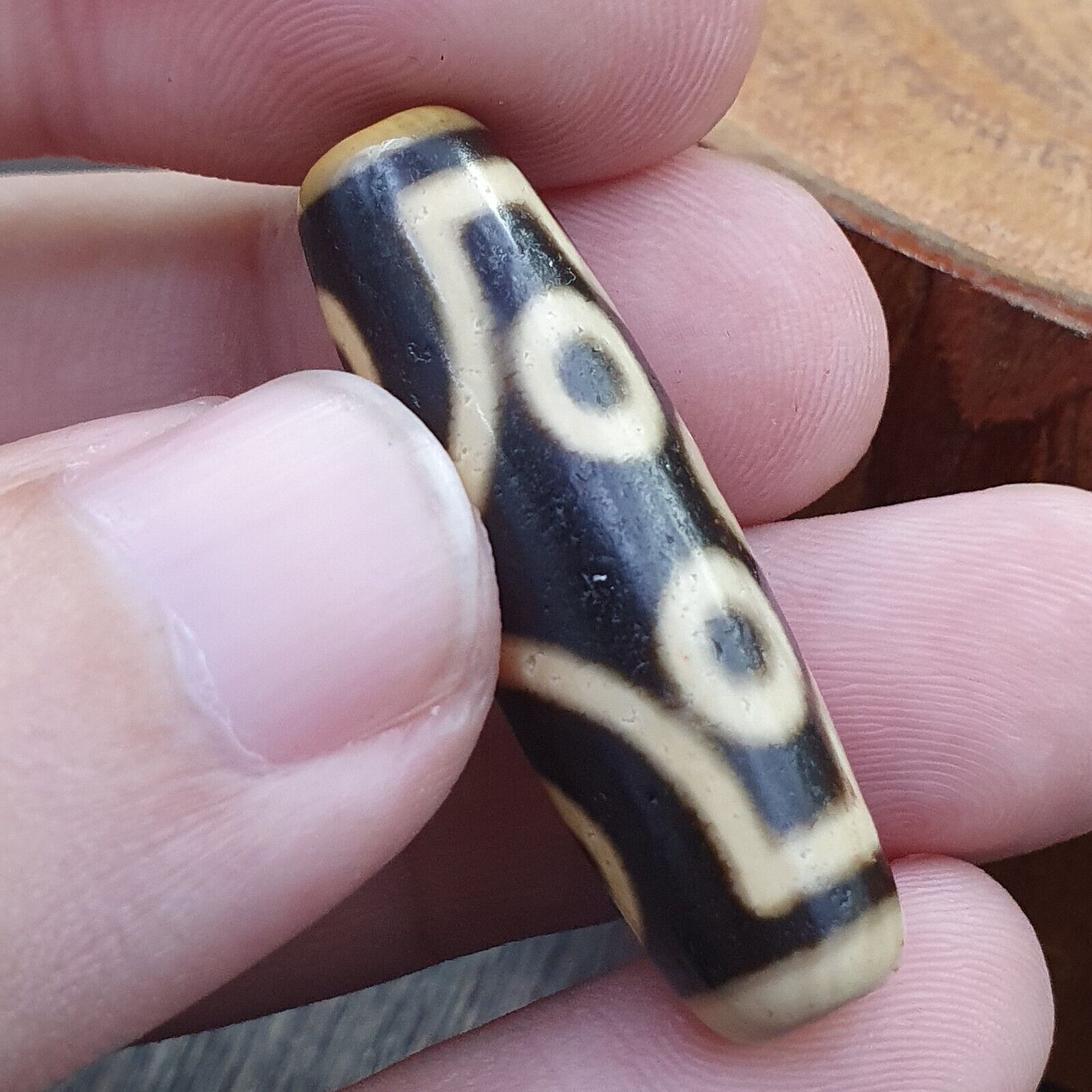 Vintage Old Tibetan 7 eyes Dzi Bead Amulet