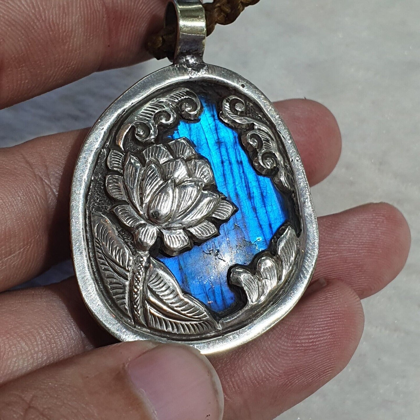 GROSSE HERREN-Halskette mit natürlichem blauen Feuer-Labradorit-Mix-SILBER-Anhänger im VINTAGE-Stil