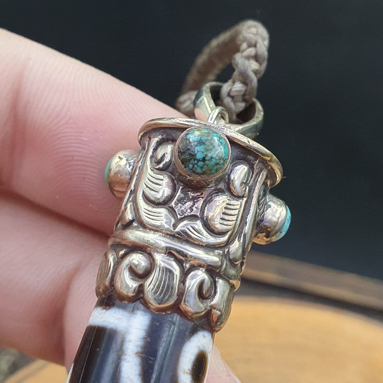 Amazing 3 Eyes Tibetan Nepalese dzi bead Agate pendant