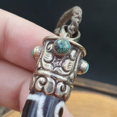 Amazing 3 Eyes Tibetan Nepalese dzi bead Agate pendant