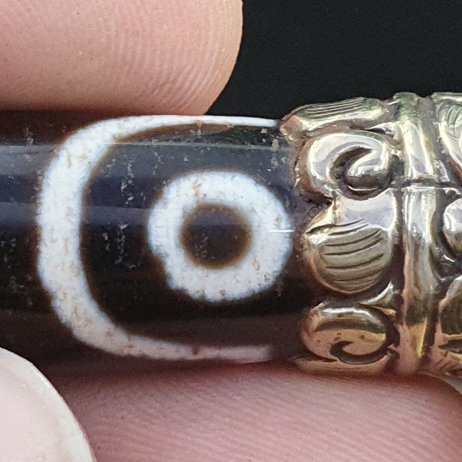 Amazing 3 Eyes Tibetan Nepalese dzi bead Agate pendant
