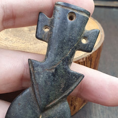Antique Black Magnetic Stone Pendent Jade Amulet Stone MG-589