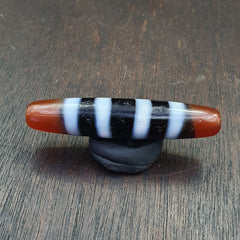 Antique Himalayan Indo Tibetan rare 4 LINES Agate Dzi Amulet Bead