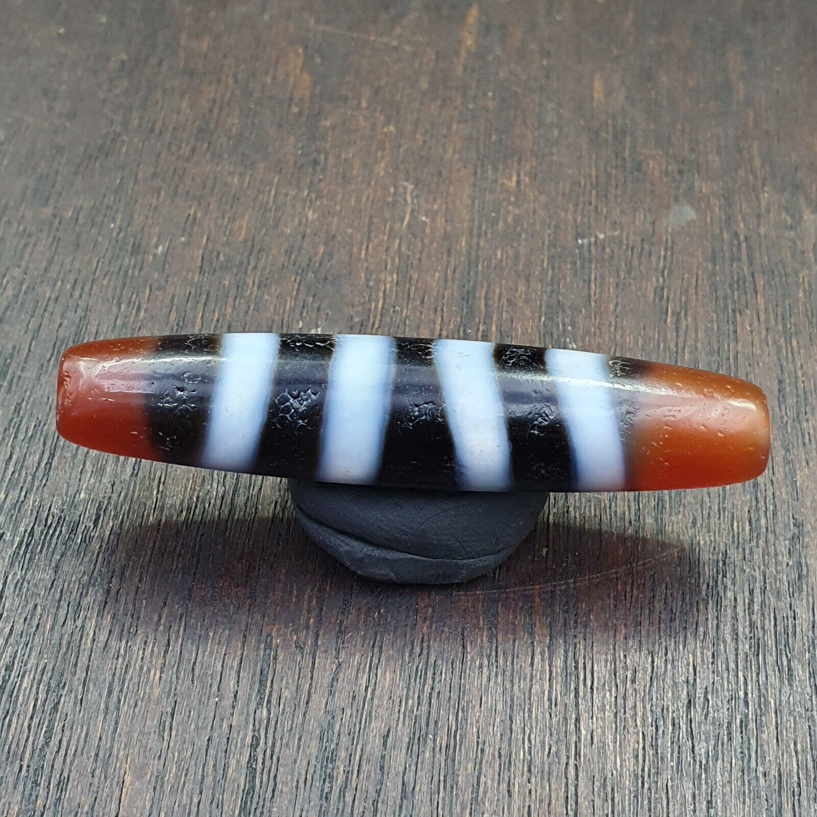 Antique Himalayan Indo Tibetan rare 4 LINES Agate Dzi Amulet Bead