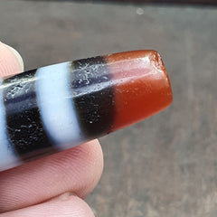 Antique Himalayan Indo Tibetan rare 4 LINES Agate Dzi Amulet Bead