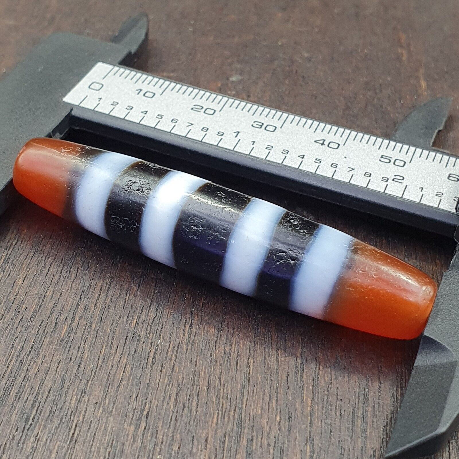 Antique Himalayan Indo Tibetan rare 4 LINES Agate Dzi Amulet Bead