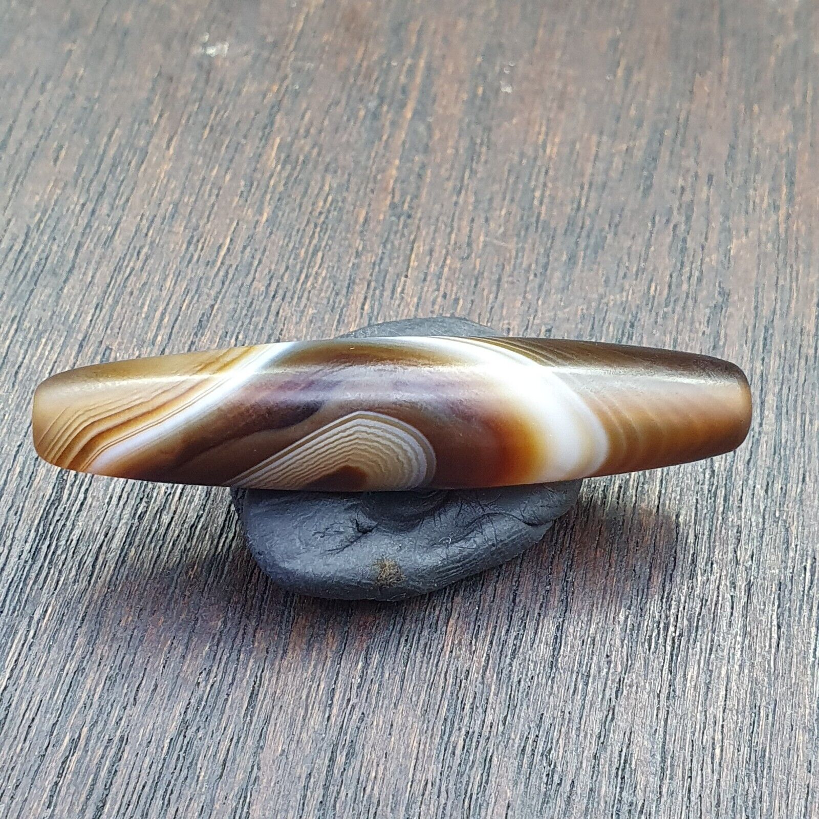 Antique Yemeni Middle Eastern Agate Eyes Patterns Suleimani Agate Bead